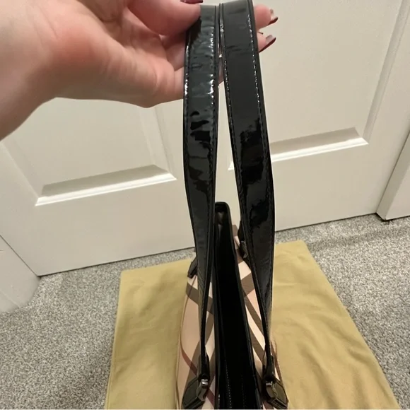 Burberry Nova Check Tote Bag - Picture 14 of 16